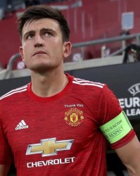  曼联年轻中场连入两记世界波，红魔客场爆冷击败利物浦