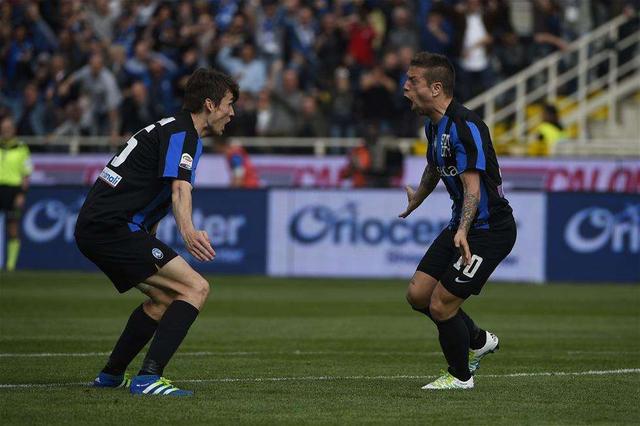 亚特兰大青春风暴,真蓝黑青年军横扫劲旅    亚特兰大青春风暴,真蓝黑青年军横扫劲旅